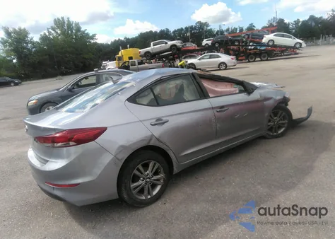 2017 Hyundai Elantra Se z USA, uszkodzony, nr VIN 5NPD84LF0HH031202